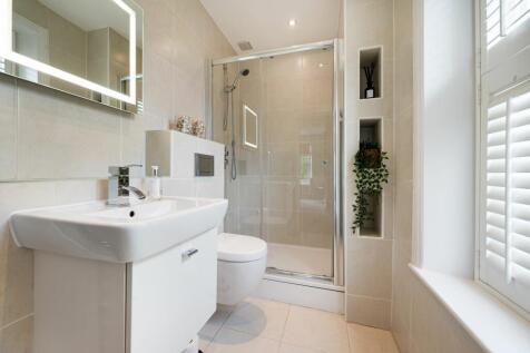 Bedroom 2 Ensuite