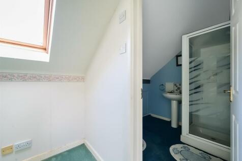 Bedroom 1 En-suite
