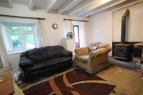 Annexe Sitting Room (Vendor Photo)