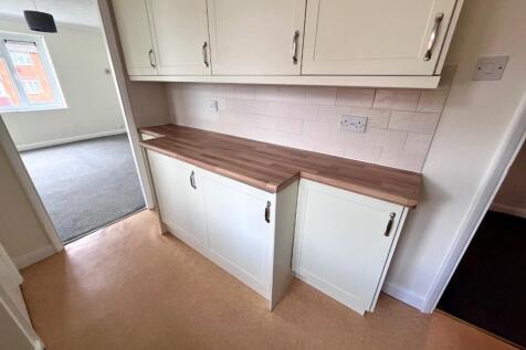 KITCHEN 3.jpg