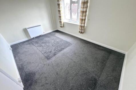 BEDROOM 1.2.jpg