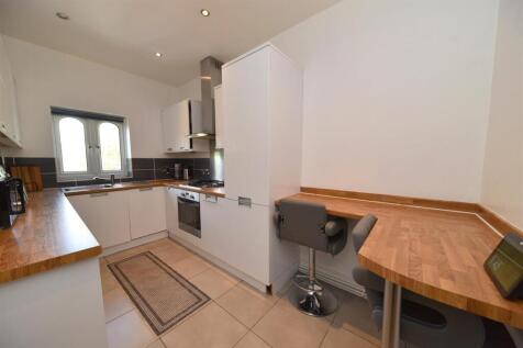 kitchen2.JPG