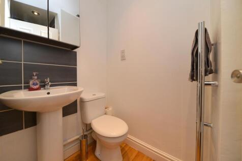 shower room2.JPG