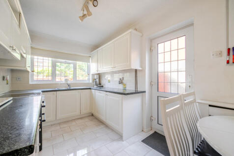 1335751-8-6895fe8...