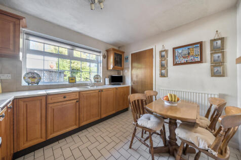 1358263-11-68e3a3...