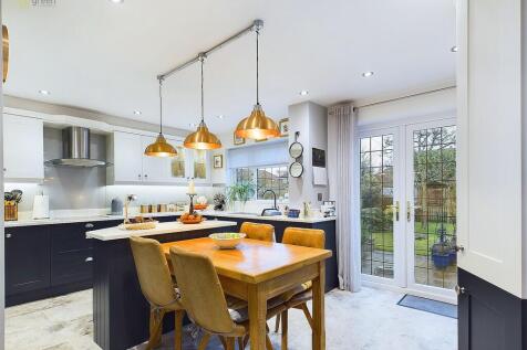 CAM03830G0-PR0116...