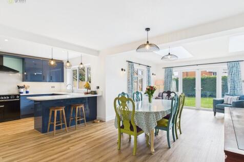 CAM03830G0-PR0124...