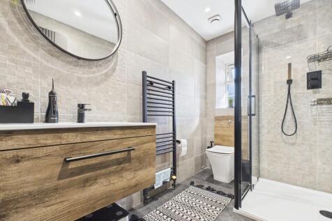 CAM03830G0-PR0221...