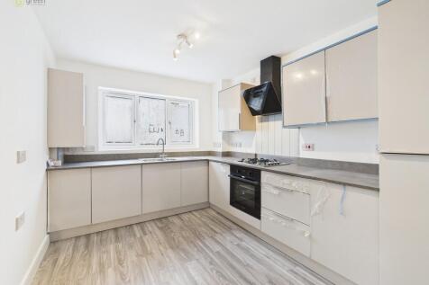 CAM01698G0-PR0122...