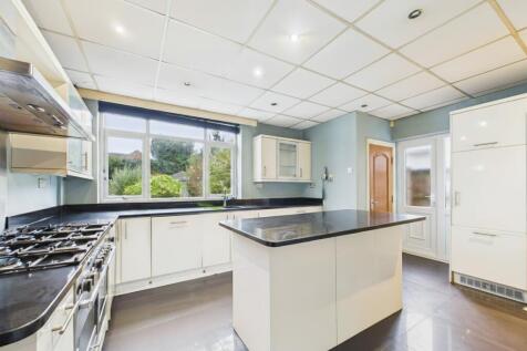 cam01698g0pr0135still010001