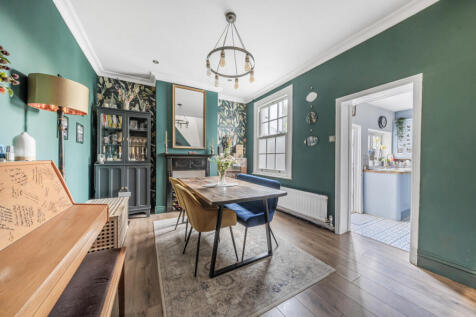 1345940-6-68b1c75...