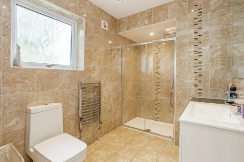 En Suite Shower Room