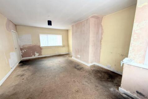 Lounge through Dinin