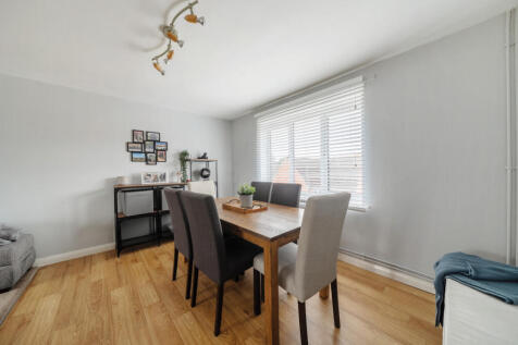 1320440-7-6867886...