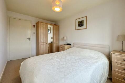 Bedroom  1.jpg