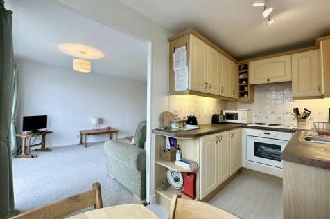Kitchen To Lounge.jpg