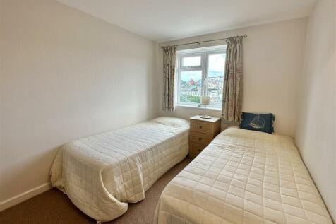 Bedroom  2.jpg