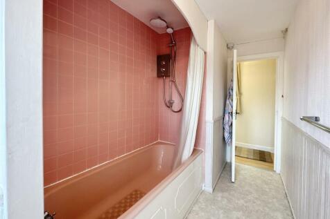Bathroom_.jpg