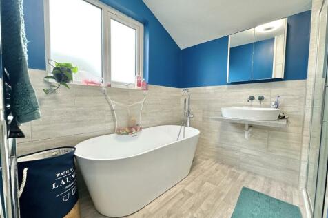 Family  Bathroom.jpg