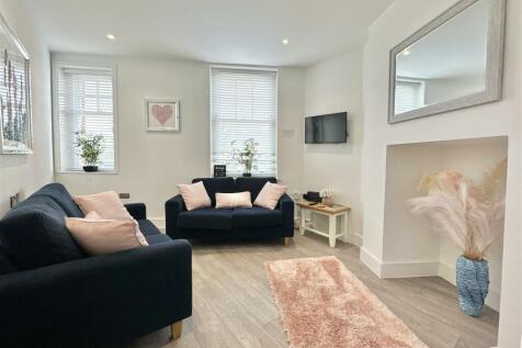 Living_Room.jpg