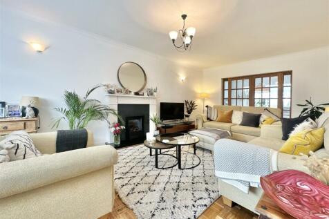 Living Room.jpg