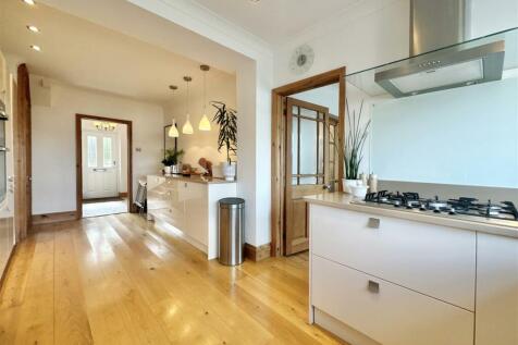 Kitchen  Out.jpg