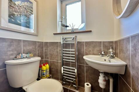 Downstairs WC.jpg
