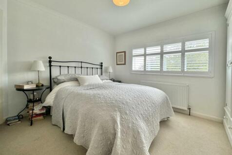 Bedroom  1.jpg