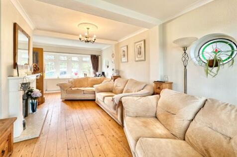 Lounge From Garden Room.JPG