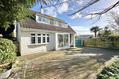 Front Parking Area.JPG