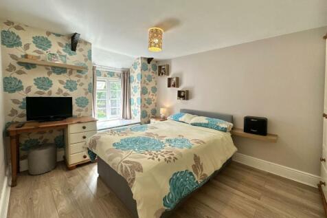 Bedroom 2.jpg