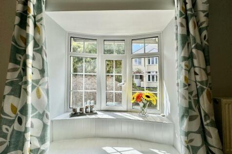 Window Bedroom 1.jpg