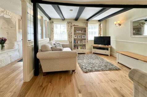 Lounge From Dining Room.JPG