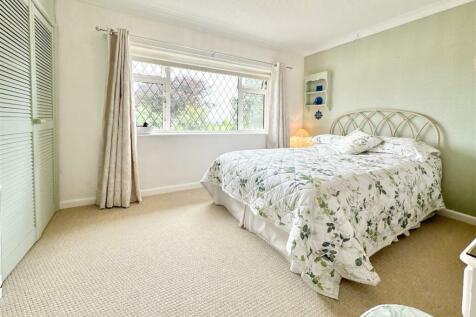 Bedroom 3.JPG
