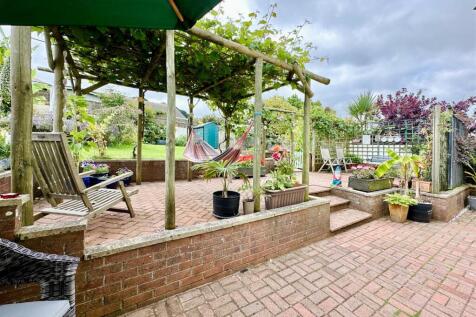 Into Rear Garden.JPG
