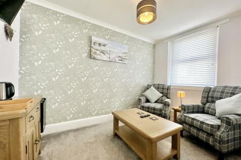 Suite 2 Lounge Area.JPG