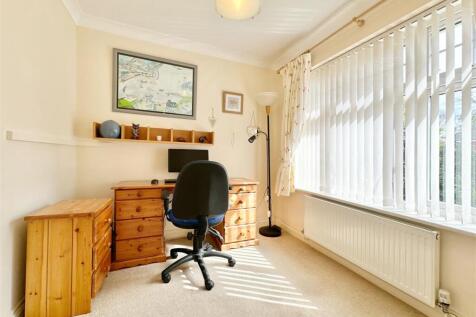 Office Bed 5.JPG