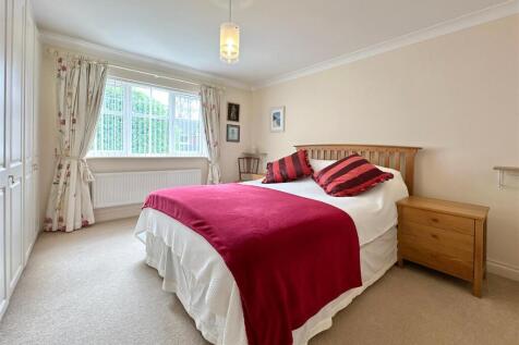 Bed 1.JPG
