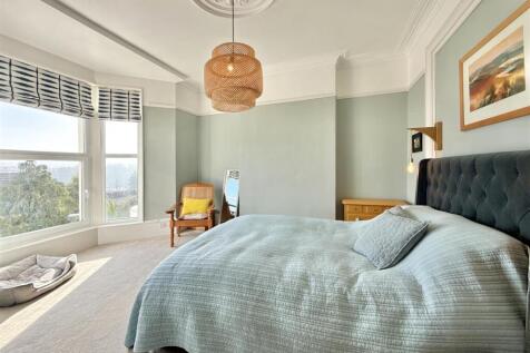 Bedroom_1.jpeg
