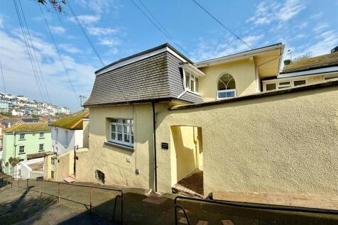 Entrance From St Peters Hill.jpg