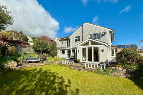 Rear Right Quarter.JPG