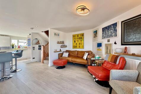 Living Area.jpg