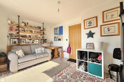 Bedroom 3.jpg