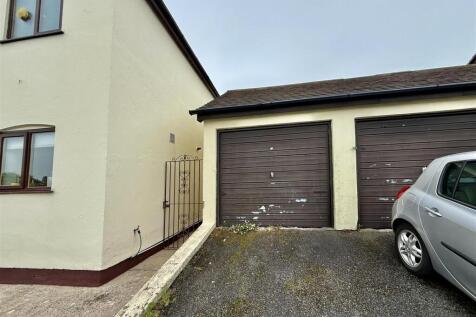 Garage and Parking.jpg