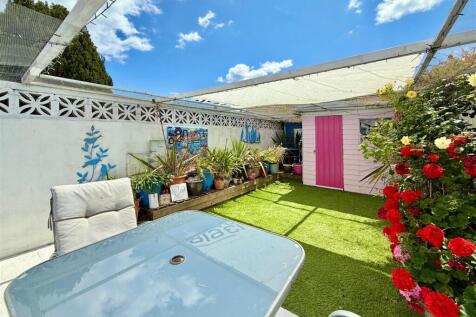 Outside Patio Towards Shed.JPG