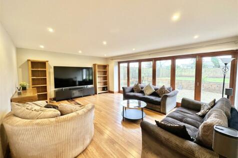 Living Room.jpg