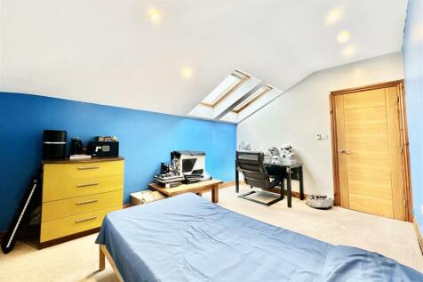 Bedroom  2.jpg