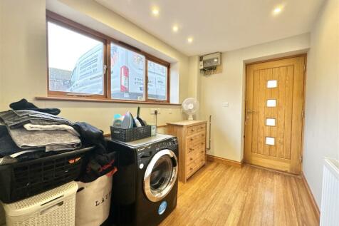 Utility Room.jpg