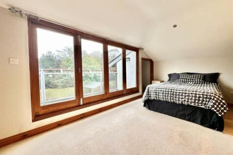 Master Bedroom.jpg