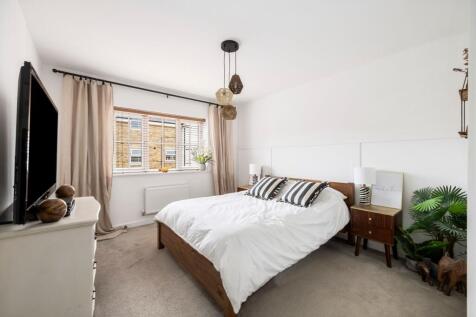 Bedroom with En-suite